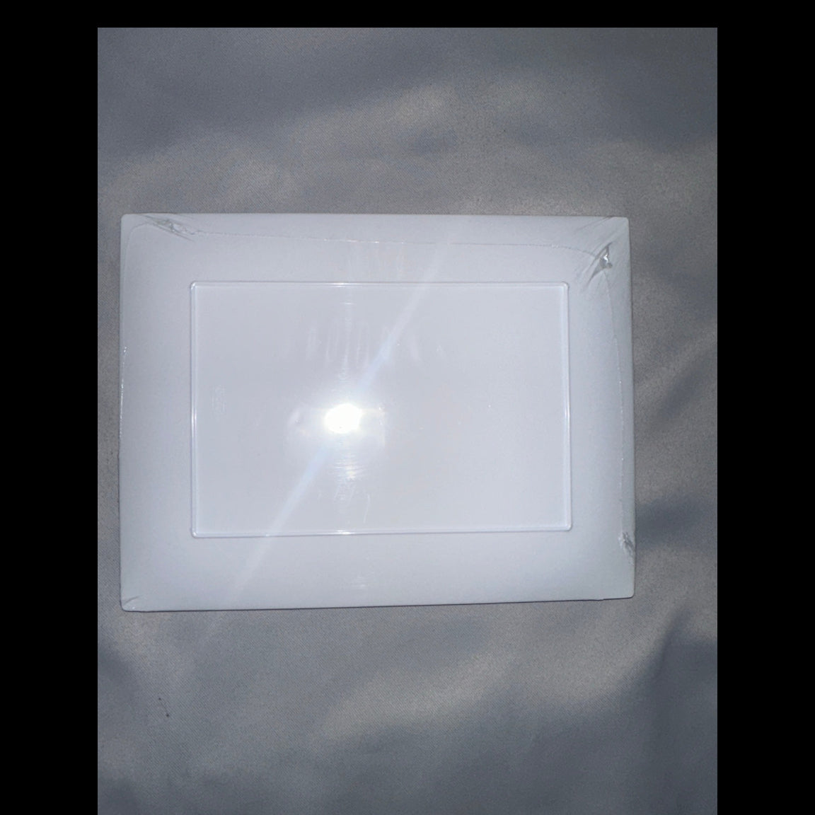 Café Express medium rectangular plates back
