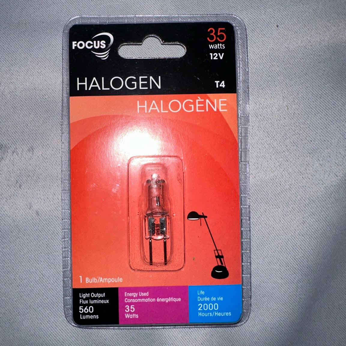 Focus halogen T4 35W 12V bulb front packaging