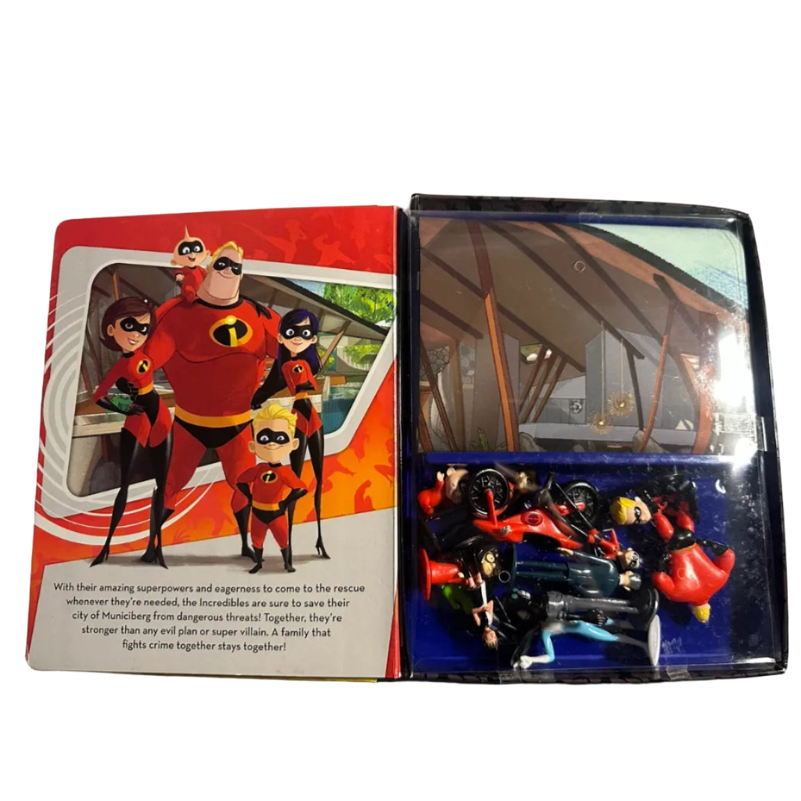 Incredibles 2 My Busy Books inside storybook figurines and playmat