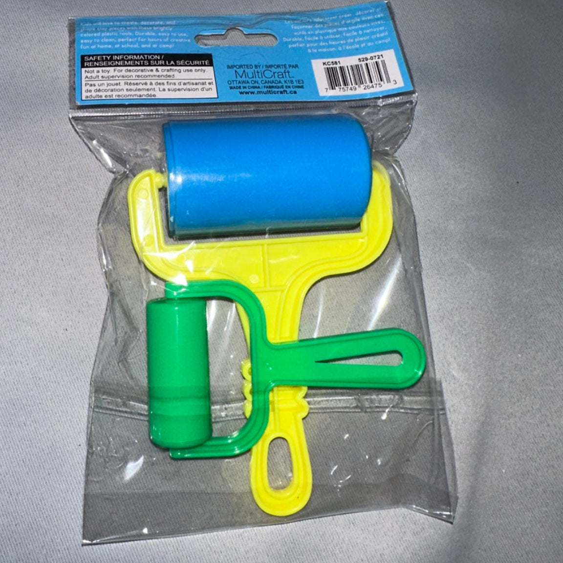 Krafty Kids Clay-Dough hand rollers 2 pc back with barcode