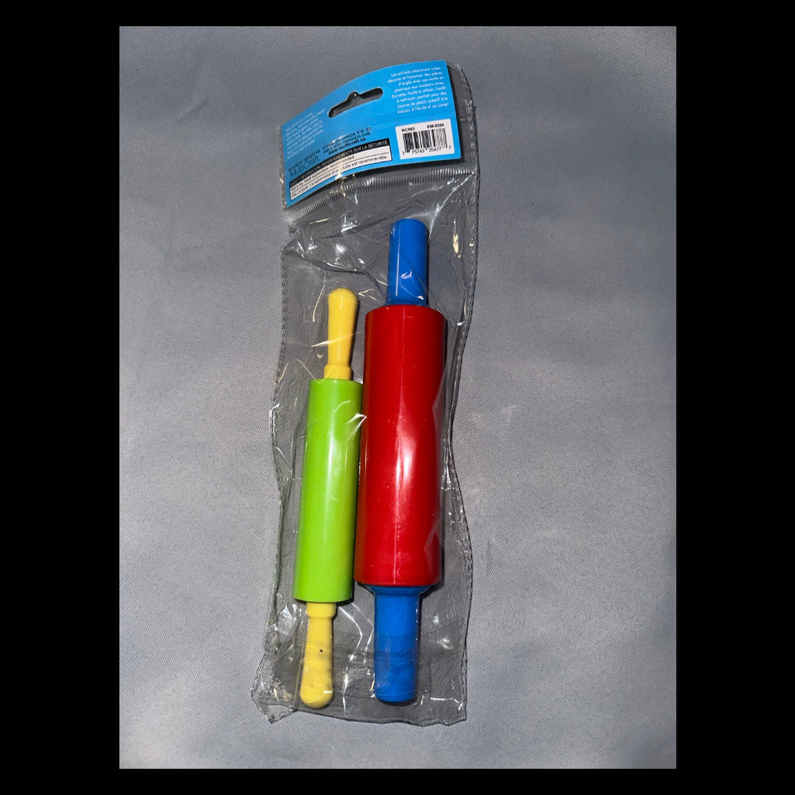 Krafty Kids Clay-Dough rolling pins 2 pc back with barcode
